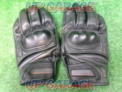 Size M
DAYTONA
Leather Gloves
BK