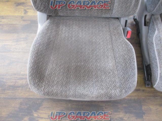 TOYOTA (Toyota)
JZX100 system Chaser
Avante
Lordry
Genuine driver seat & passenger seat set-03