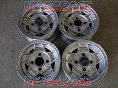 has been price cut 
ATS
5-spoke
Wheel only four