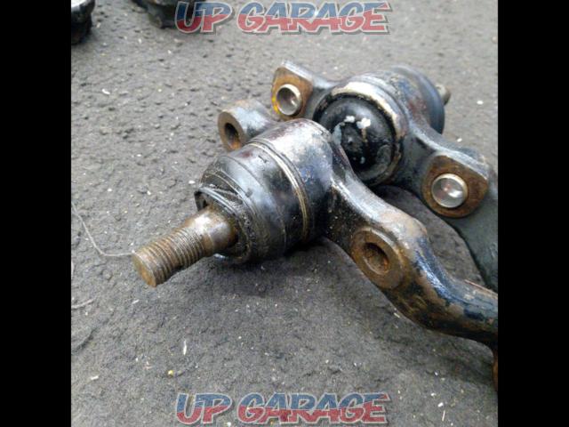 Pricedown Toyota genuine (TOYOTA) Chaser / JZX100 genuine lower ball joint knuckle-03