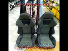has been price cut 
Genuine Honda (RELARO) CL7 Accord genuine seats set (left and right)