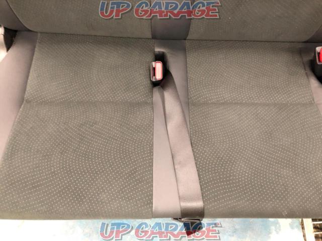 Price reduction Toyota genuine Hiace genuine 2nd row seat-03