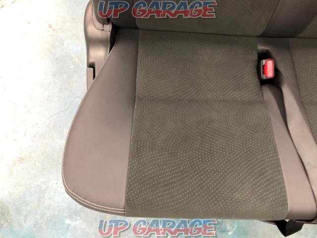 Price reduction Toyota genuine Hiace genuine 2nd row seat-04