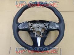 〇 We lowered prices 〇
Nissan genuine
Leather steering (red stitch)