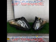 Price reduced NISSAN
GT-R / R35
Front genuine headlights set (left and right)