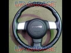 DAIHATSU
Made MOMO
Move/L100S genuine leather steering wheel 45103-B2060
I reviewed the price!