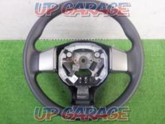 ○Price reduced Nissan genuine steering wheel
