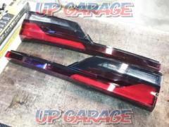 [Price Cuts!] Nissan
E13 Note genuine inner tail light set
A4V071-0000
A4V072-0000