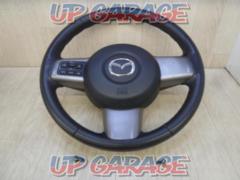 Mazda genuine
Genuine steering
■
Demio
DE type