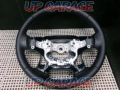 U2403170
TOYOTA genuine
Leather steering wheel