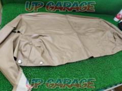 Manufacturer unknown
Hood cover (soft top cover)
Beige