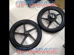HONDA
Sonic 125/FS125 late model genuine front and rear wheels set