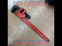 MCC
Pipe wrench