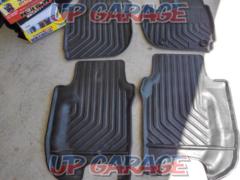 Honda
GK shuttle
Genuine rubber floor mat
F / R set