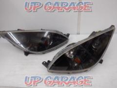 Left and right set MITSUBISHI
Genuine inner black processed IHD headlights
STANLEY
P4198
Colt
Larry Art
Version R
Z27AG