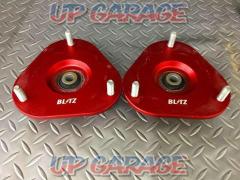 BLITZ
DAMPER
ZZ-R
Front upper mount only
Remove from 30 series Alphard