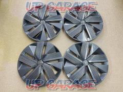 E13
Note
e-POWER
Genuine
16 inches for steel wheels
Wheel cover / wheel cap
4 sheets set