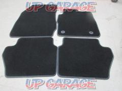 ※ current sales
Ford
Floor mat
(W04698)