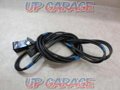 Toyota genuine
USB / HDMI cable
Spare hole built-in type (26 x 23)