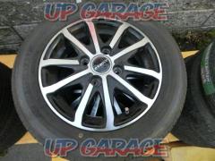 E: VANCE
10-spoke wheel
+
BRIDGESTONE (Bridgestone)
NEXTRY