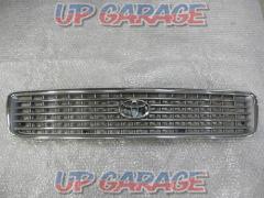 RX2306-3R28
TOYOTA genuine
Front grille