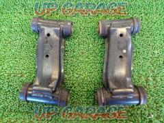 Nissan genuine
R32
Skyline
Front upper link
Right and left