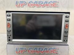 Campaign special items
Was price cut! 
Nissan genuine
MS110-W
■
2010 model
1Seg / CD / SD / Front AUX compatible