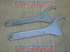 tanabe
Car hight wrench
Two