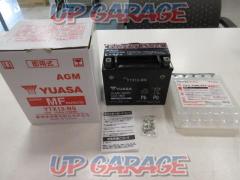 1108 台湾ユアサ 液別バッテリー YTX12-BS