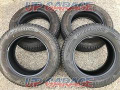 BRIDGESTONE (Bridgestone)
BLIZZAK
DM-V3
Studless tire 4 pcs set