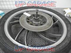 Yamaha
Removal of RZ 250
Genuine Front Wheel Tire Set
With disk