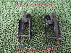 Remove CRF system
Genuine step
Peg left and right set