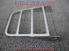 Unknown Manufacturer
Plated rear carrier only
(Removed from the aftermarket backrest of Dragster 400)
