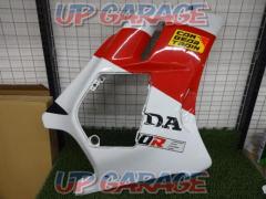HONDA
CBR125R (model year unknown)
Genuine side cowl
Right and left
