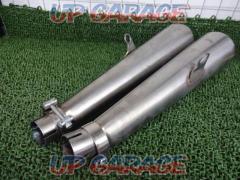 TRIUMPH SLIP-ON SILENCER
Left and right
Genuine
Speed Twin 900 (year unknown)