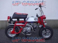Currently available HONDA
Monkey
Model
Z50A
The Beginning of Monkey
A car with a retro feel!
