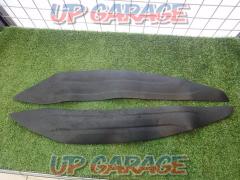 PCX
JF56
Genuine step rubber
Right and left