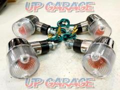 Unknown Manufacturer
Chrome body turn signals x 4 set
12V single bulb type
