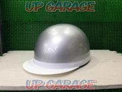 Unicar
Basic style half cap
Silver
BH-01S