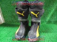 ◆PUMA
1000V2
Racing boots
Size: 24.cm
Color: Black Dark Shadow Yellow