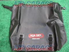 ROUGH &amp; ROAD (Rafuandorodo)
RR9308
AQA
DRY
Middle seat bag
black