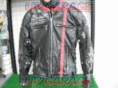 Wakeari has lowered the price! BATES
Punching leather jacket