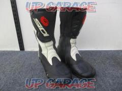 SIDI
Racing boots