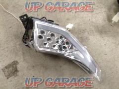 Wakeari
T-MAX530
Unknown Manufacturer
LED turn signal
One side only