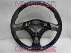 ※ current sales ※
Toyota
SXE 10 Altezza genuine steering wheel
(V04834)
