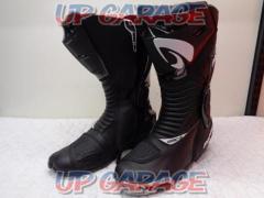 41 size FORMA
HORNET
Racing boots