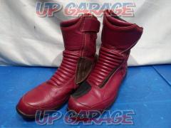 Size: 26.5cm
Kushitani
Red
Leather boots