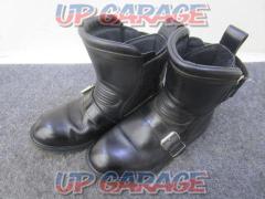 KADOYA
BLACK
ANKLE
Leather boots