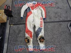 GIULIO
Racing suits
(Size/M)