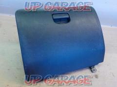 It was price cut !! Genuine Mitsubishi
CJ4A
Mirage genuine glove box